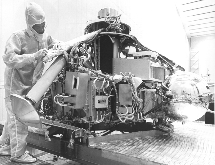 Space History Photo: Viking I Spacecraft in Cleanroom